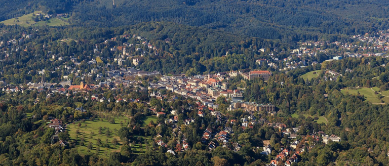 Baden Baden visualisiert die städtischen Schrägluftbilder mit PlexMap Oblique